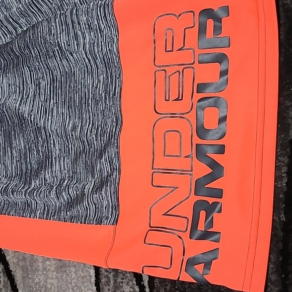 UNDER ARMOUR LOOSE HEATGEAR SHORTS PRICE FIRM - Picture 9 of 10